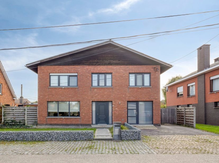 Huis te koop in ,
                    2222 Itegem