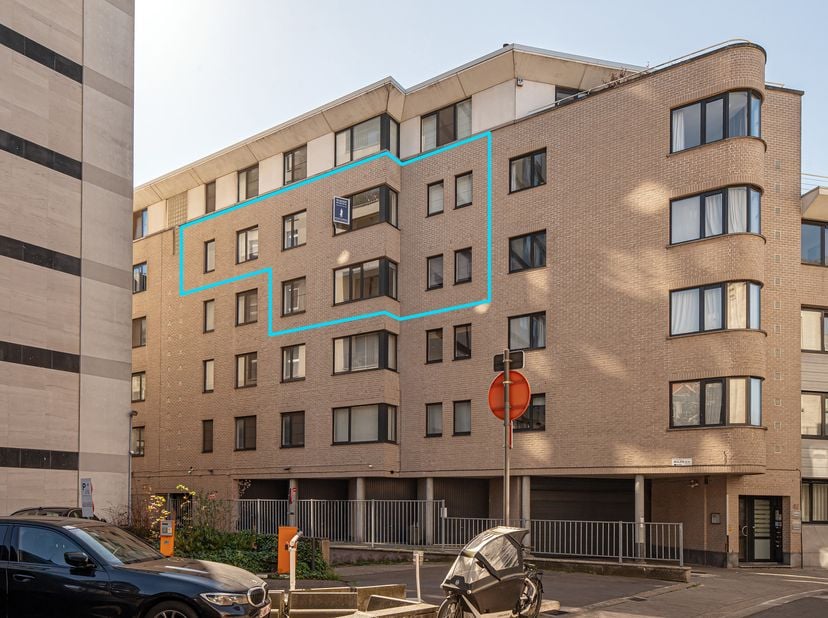 Appartement te koop in Molenstraat 86 bus 42,
                    2018 Antwerpen