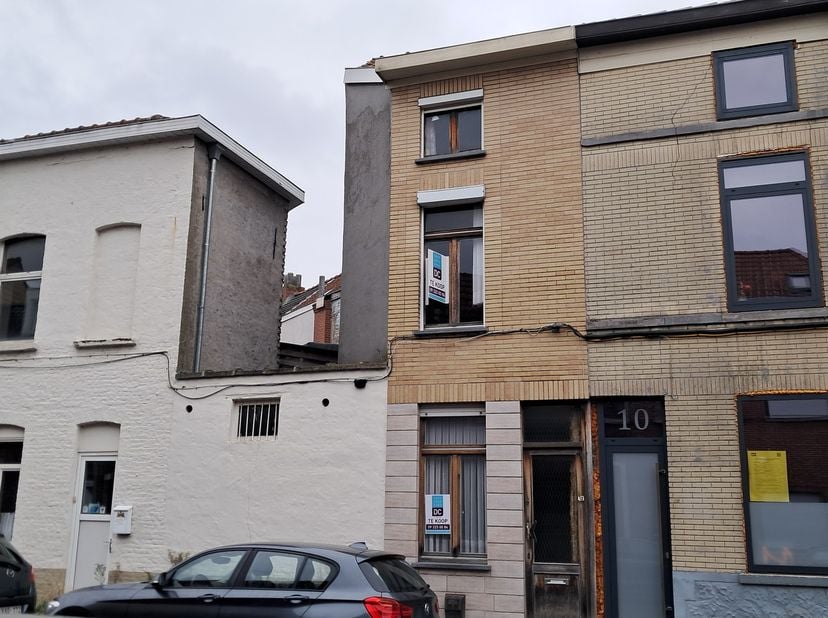 Huis te koop in Boerderijstraat 12,
                    9000 Gent