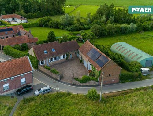                                         Woning te koop in Sint-Maria-Lierde, € 749.000
