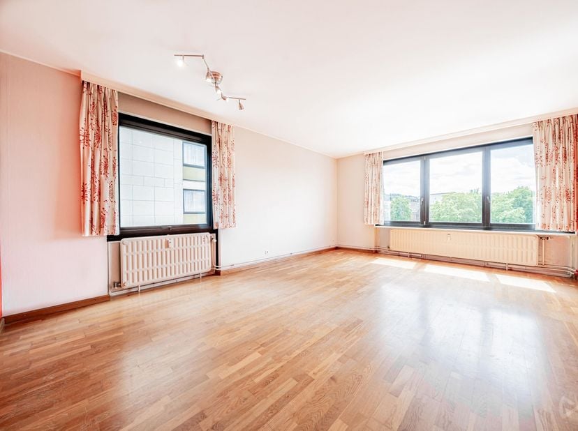 Appartement te koop in Quai de l'écluse 7 bus 78,
                    5000 Namur