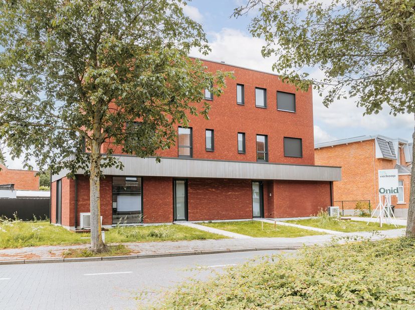 Huis te koop in Vremdesesteenweg 35,
                    2530 Boechout