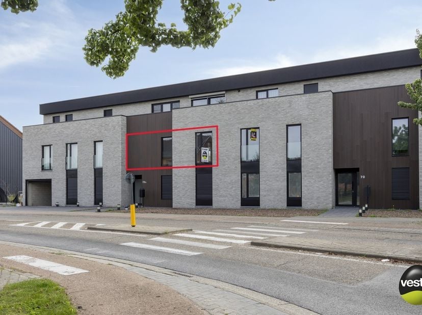Een unieke kans die je niet mag missen!<br />
Dit strakke nieuwbouwappartement in Munsterbilzen combineert modern wooncomfort met een uitzonderlijk fi