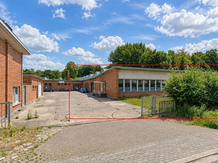 Bien professionnel à louer à Dellingstraat 31,
                    2800 Mechelen