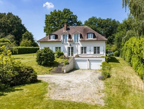                                         Maison à vendre à Couture-Saint-Germain, € 925.000

