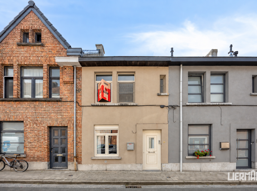 Huis te koop in Diepestraat 61,
                    9300 Aalst