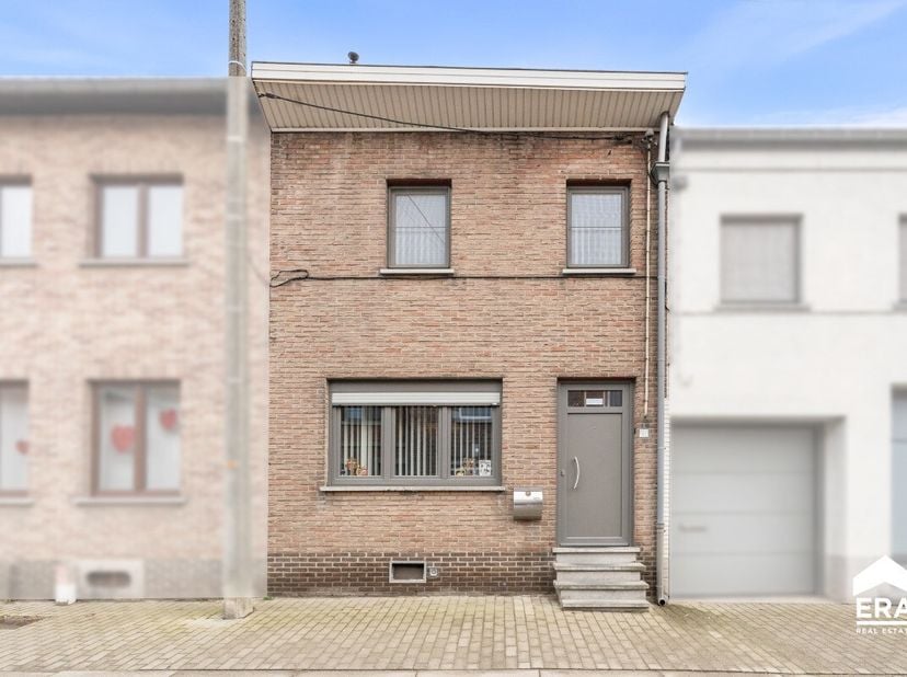 Deze prijs is een vanafprijs. Bieden kan vanaf dit bedrag. Elk bod wordt overgemaakt aan de eigenaar. Ben je op zoek naar een gezellige woning met kar