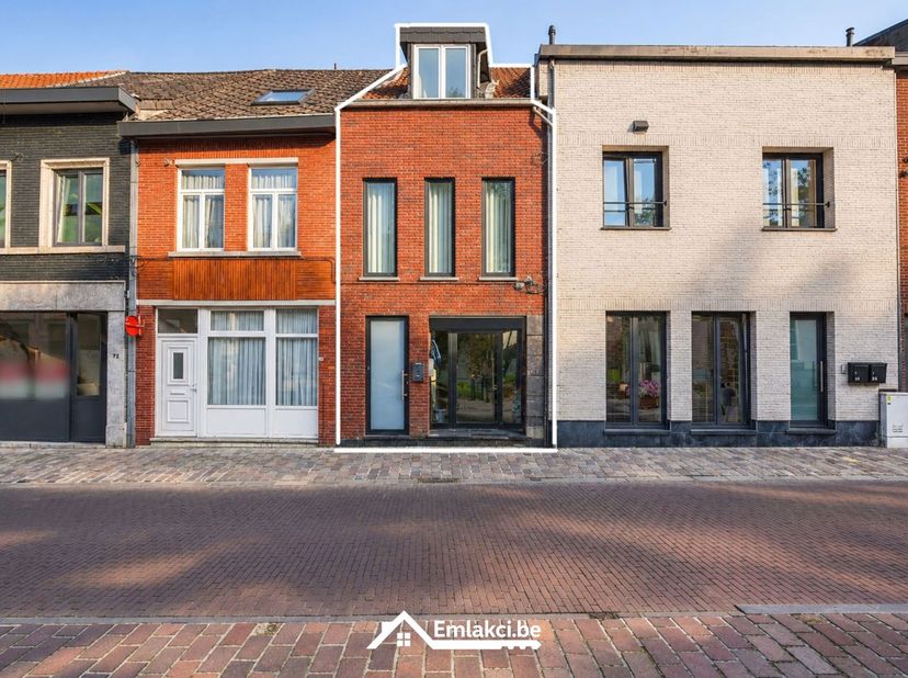 Bedrijfsvastgoed te koop in ,
                    3290 Diest