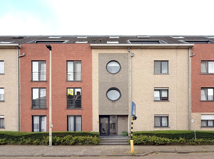 Appartement à louer
                    à 9120 Melsele
