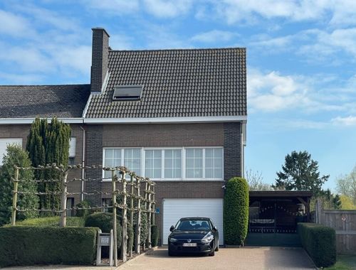                                         Woning te koop in Emblem, € 475.000
