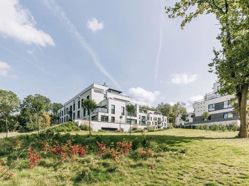 Cette jolie maison unifamiliale jouit d'un environnement exceptionnel, au calme, sur les hauteurs de la rue Engeland. Super bien pensée, elle profite