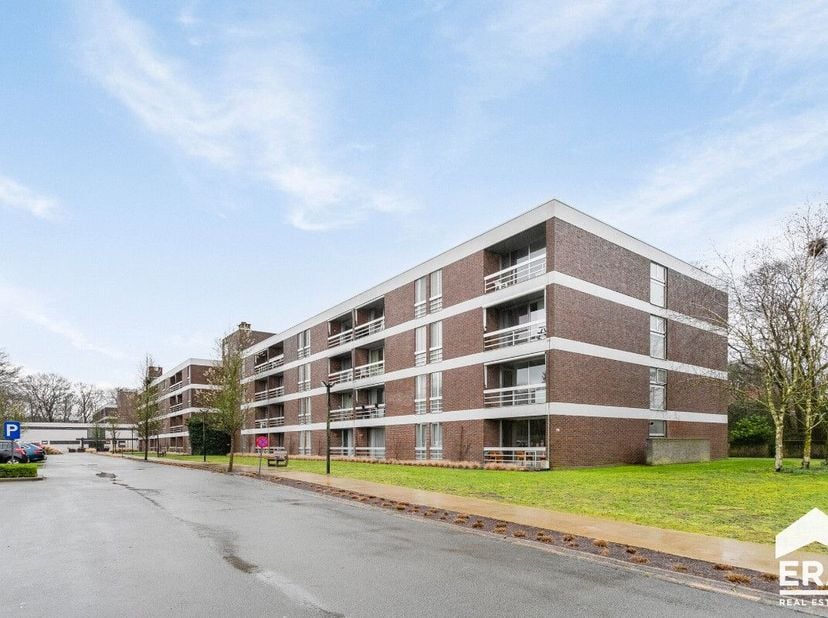 Residentie Berkenhof is gelegen in het rustige Assebroek, nabij Daverlopark. In deze groene doch centrale omgeving kan je in alle rust genieten, door