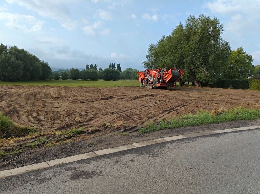 Terrain à vendre
                    à 9600 Renaix