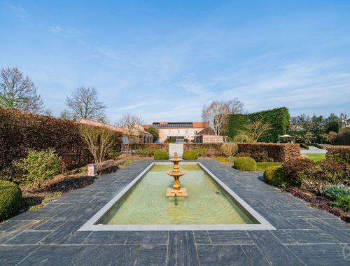                                         Villa te koop in Jodoigne, € 1.600.000
