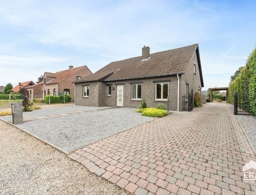                                         Maison à vendre à Grote-Brogel, € 457.000
