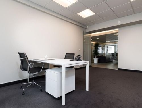                                         Kantoor te huur in Antwerpen, € 399
