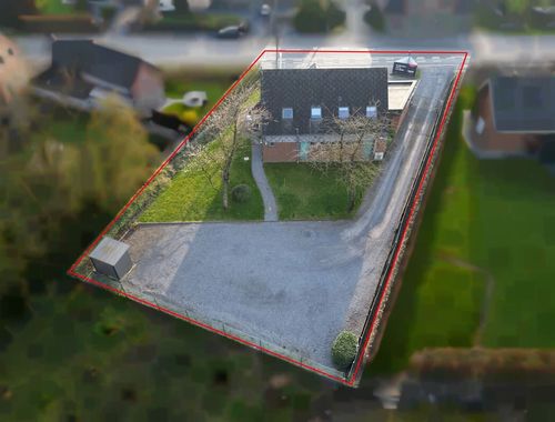                                         Immeuble de bureaux à vendre à Barry, € 325.000
