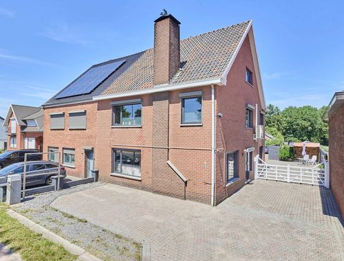                                         Woning te koop in Hechtel, € 310.000
