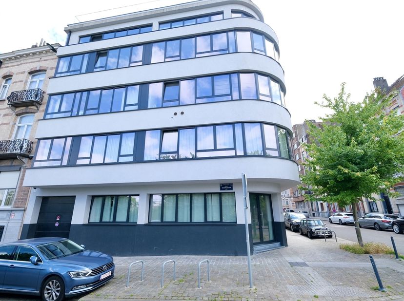 Appartement te koop
                    in 1030 Schaarbeek