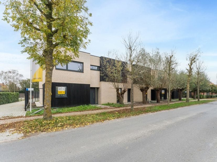 Huis te koop in Veurnestraat,
                    8670 Koksijde