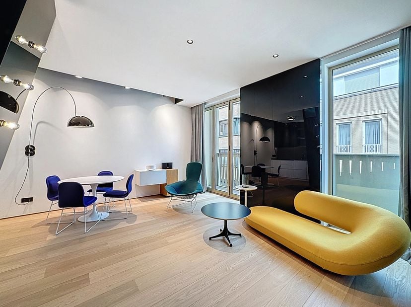 Bien présenté par Mike Doolaeghe - Tél. : +32 471 65 85 85 - E-mail : mike.doolaeghe@victoire.be<br />
Victoire Junot vous propose ce beau studio meub