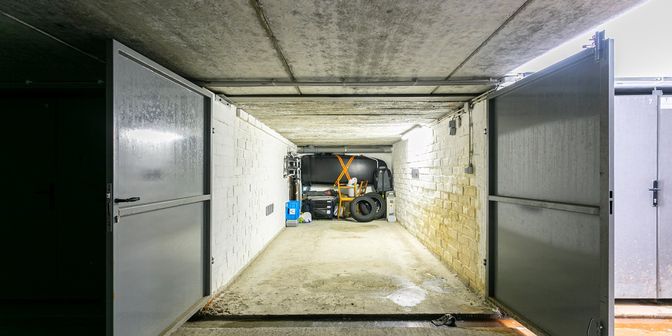 Garage te koop in Sint-Fredegandusstraat 18 - 20 bus G8, 2100 Deurne