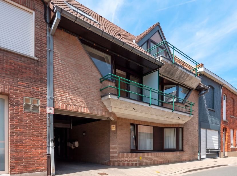 Verzorgd appartement in de Wijnberg zoekt nieuwe eigenaars!<br />
We vinden het appartement op de eerste verdieping en betreden het via de inkomhal me