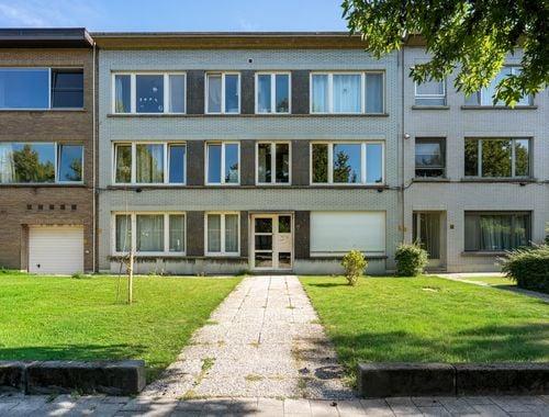                                         Appartement te koop in Berchem, € 238.000
