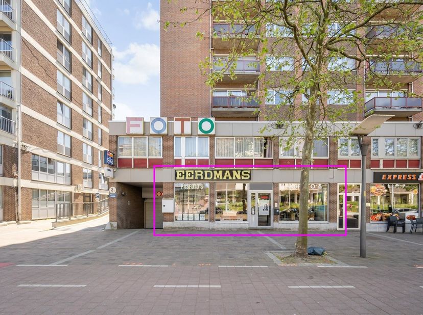 Bedrijfsvastgoed te koop in Dieplaan 27,
                    3600 Genk