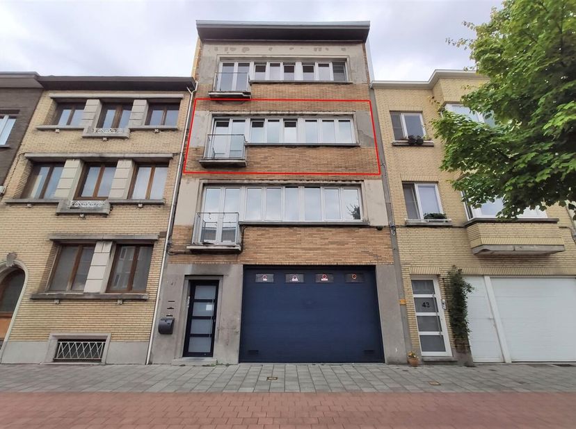 Zeer mooi gerenoveerd appartement te huur nabij Te Boelaerpark!<br />
Ligging: Dit gezellig appartement bevindt zich in Borgerhout, dichtbij het Te Bo