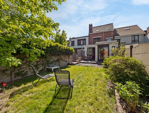                                         Maison à vendre à Brasschaat, € 325.000
