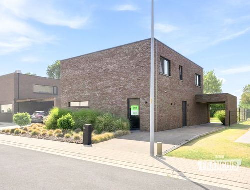                                         Woning te koop in Poperinge, € 545.000
