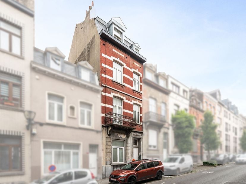 Bent u op zoek naar een instapklaar appartement met een uitstekende ligging? Dit prachtig gerenoveerde studio bevindt zich op een centrale locatie in