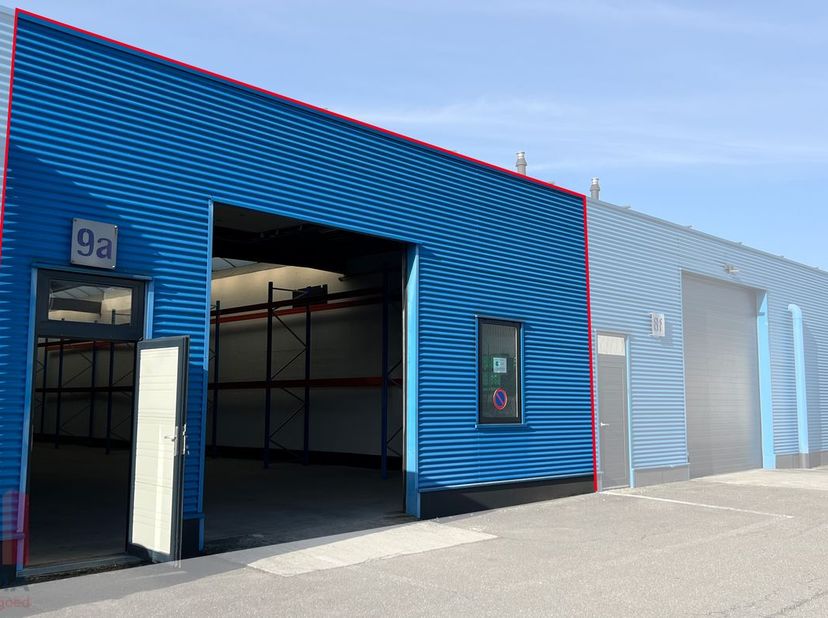 Bien professionnel à louer
                    à 2200 Herentals