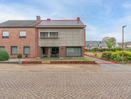                                         Woning te koop in Vosselaar, € 325.000
