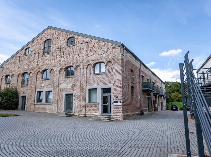 Bedrijfsvastgoed te koop in Chemin de la Maison du Roi 32,
                    1380 Plancenoit