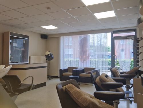                                         Appartementsgebouw te koop in Paal, € 485.000
