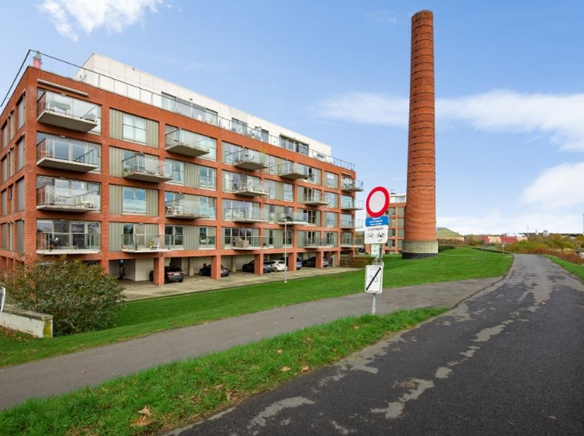 Uiterst gunstig &amp;amp; rustig gelegen appartement dat een uniek panoramisch zicht biedt op de waterloop de Rupel!&amp;nbsp; Dit pand ligt nabij enkele wink