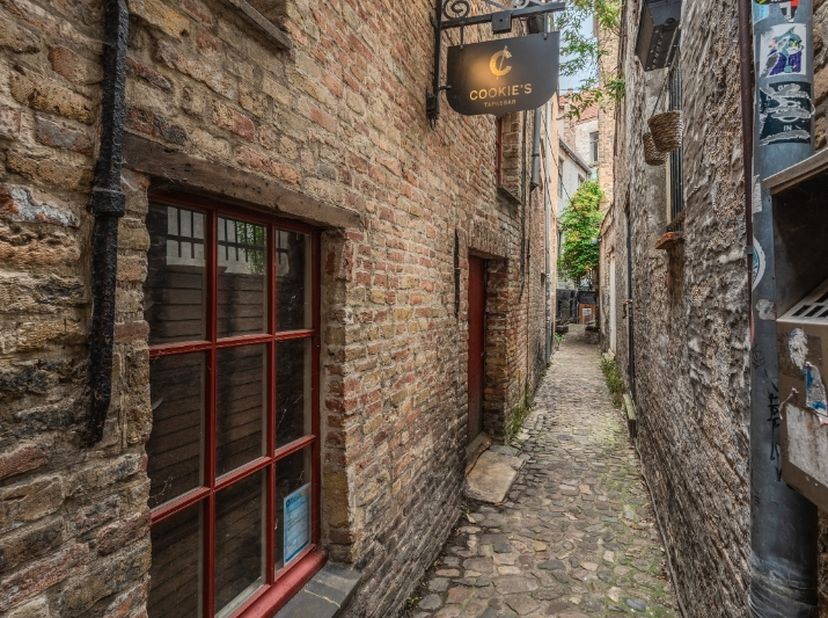 Appartement te koop in De Garre 15,
                    8000 Brugge