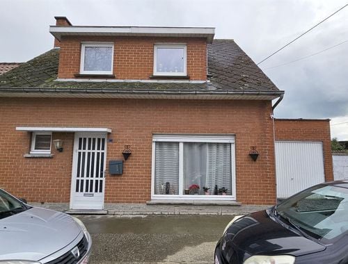                                         Eengezinswoning te koop in Montroeul-sur-Haine, € 135.000
