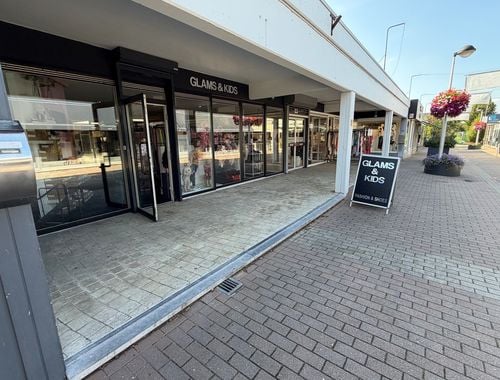                                         Handelspand te koop in Lanaken, € 120.000
