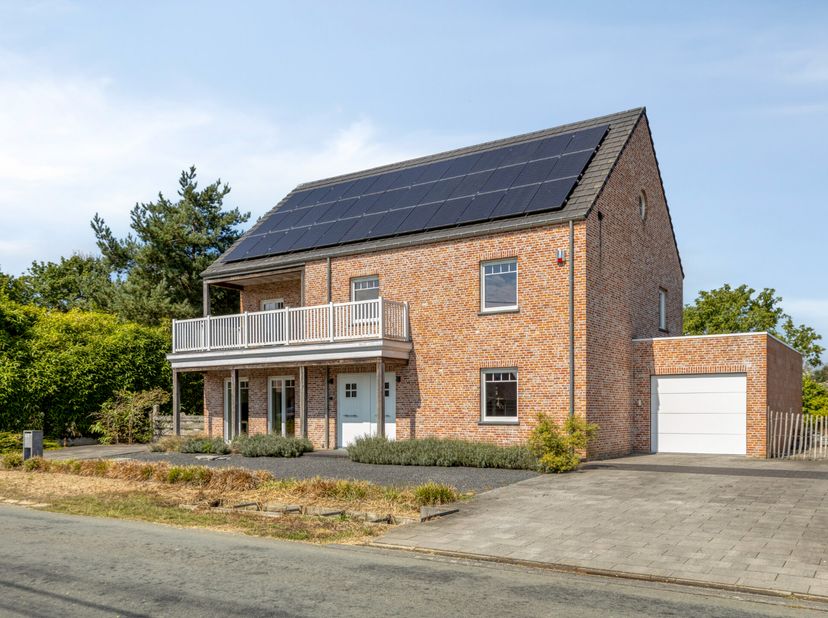 Huis te koop in Velveken 53 - A-B,
                    2440 Geel