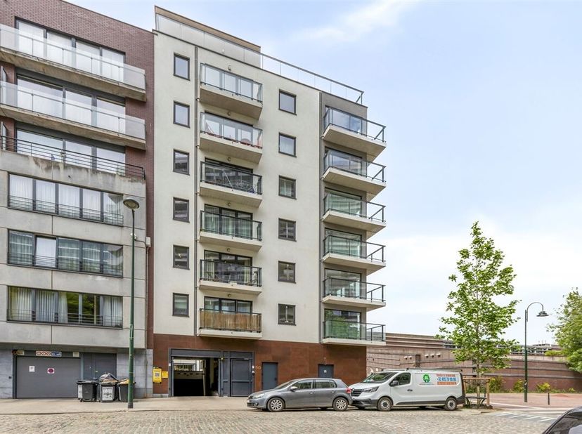 ENERGIEZUINIG APP. MET 2 SLKS + terras<br />
Residentie Allée Verte is gelegen in de Hélihavenlaan ter hoogte van huisnummer 50. Wij bevinden ons op w