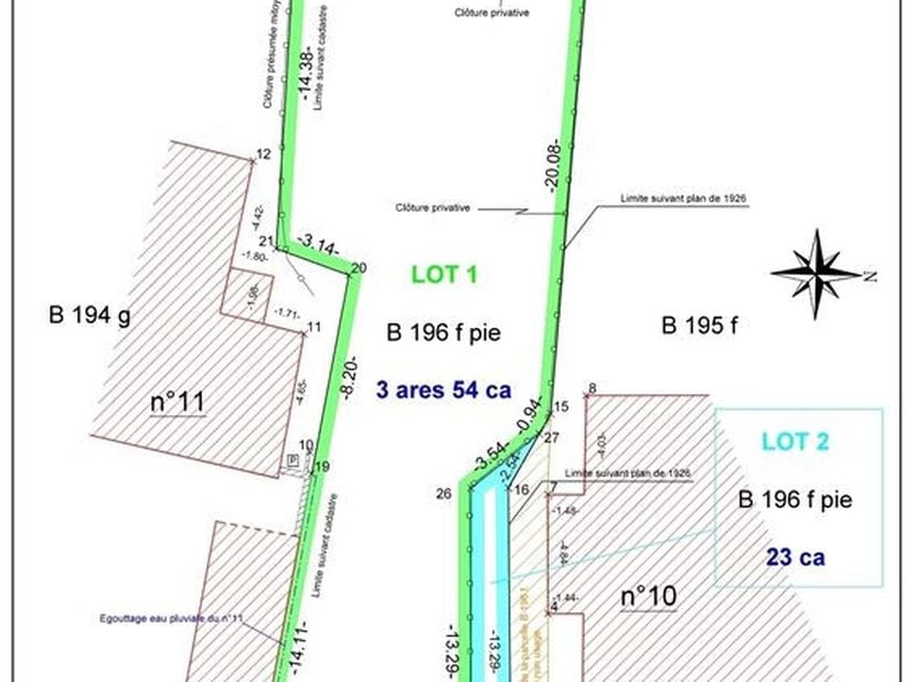 Exceptionnelle localisation pour ce terrain prêt à bâtir<br />
Situé dans une rue très calme et à proximité des sentiers de promenade le long de l'Esc