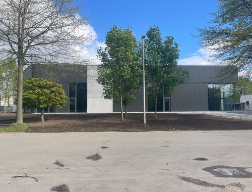                                         Bâtiment d’entreprise à louer à Hasselt, € 1.300
