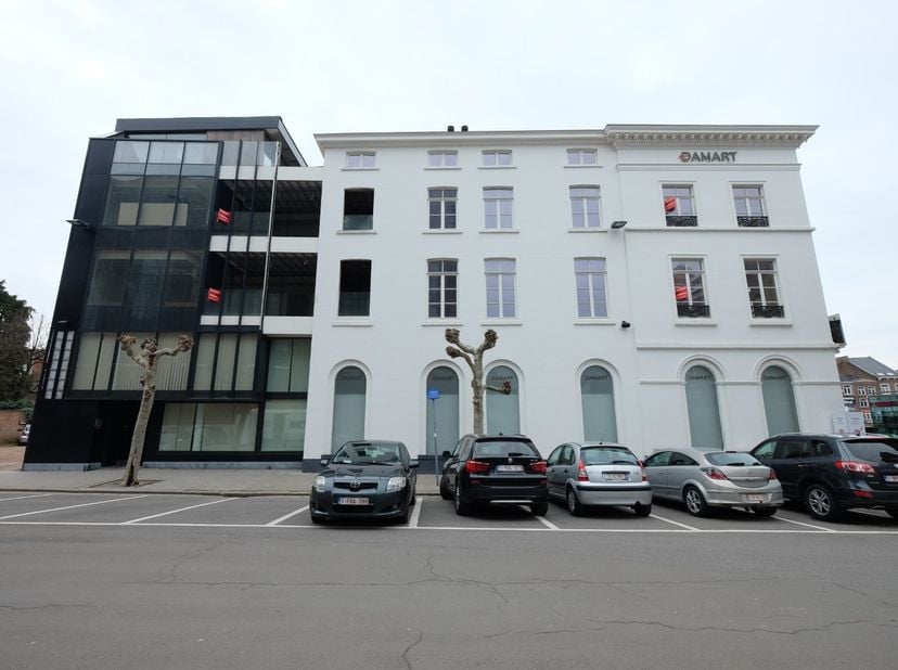 Residentie Astoria, een 3 slaapkamer, 3 badkamer appartement ( 241 m² woonruimte ) op een absolute topligging op de Grote Markt met zicht op de Minder