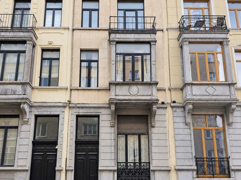 Appartement te koop in Rue Paul Emile Janson 12,
                    1050 Elsene