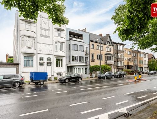                                         Appartement à vendre à Sint-Amandsberg, € 149.000
