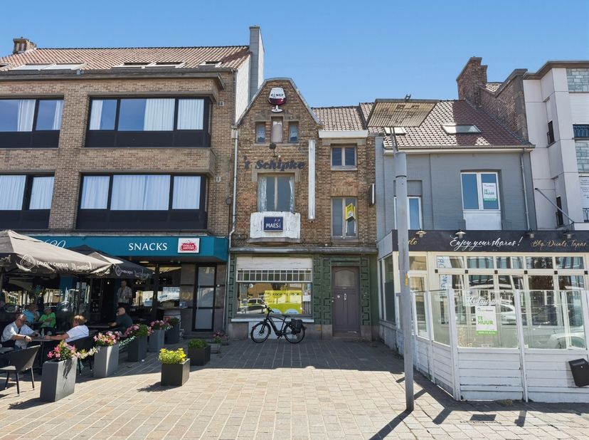 t Schipke – authentiek visserscafé aan de Kaai van Nieuwpoort.<br />
<br />
Op een prachtige ligging aan de Kaai van Nieuwpoort-Stad bevindt zich t Sc