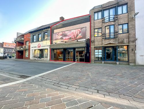                                         Commerce à vendre à Torhout, € 335.000
